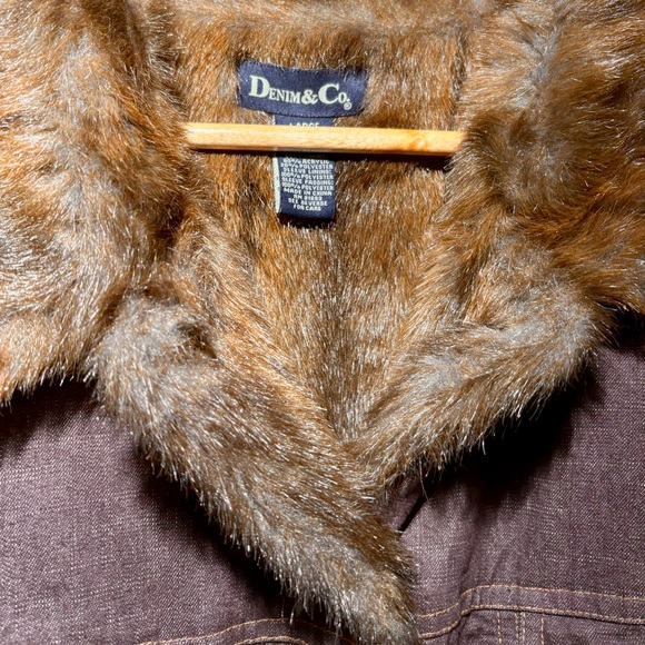 Denim&Co Brown Jean Jacket with Faux Fur Collar - Picture 2 of 8